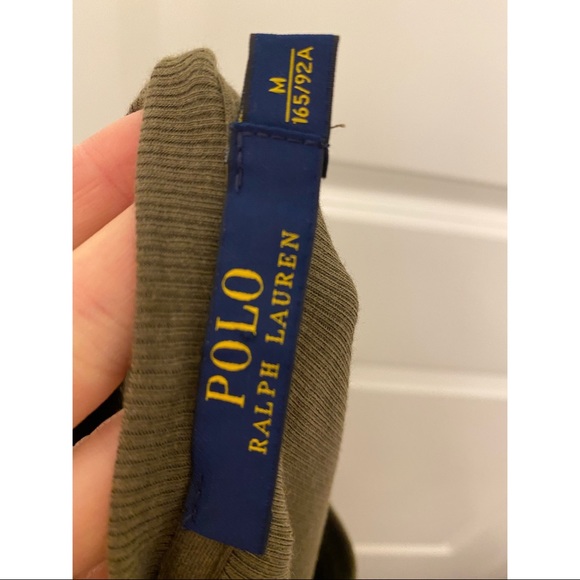 Chic & Sleek Top - Olive - Picture 4 of 4